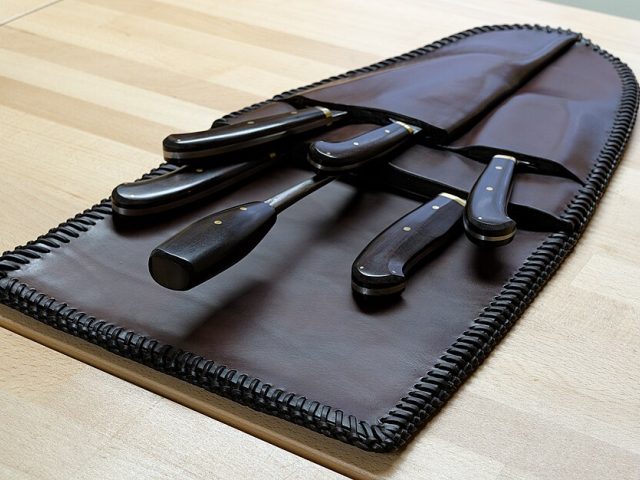 طقم سكاكين مطبخ